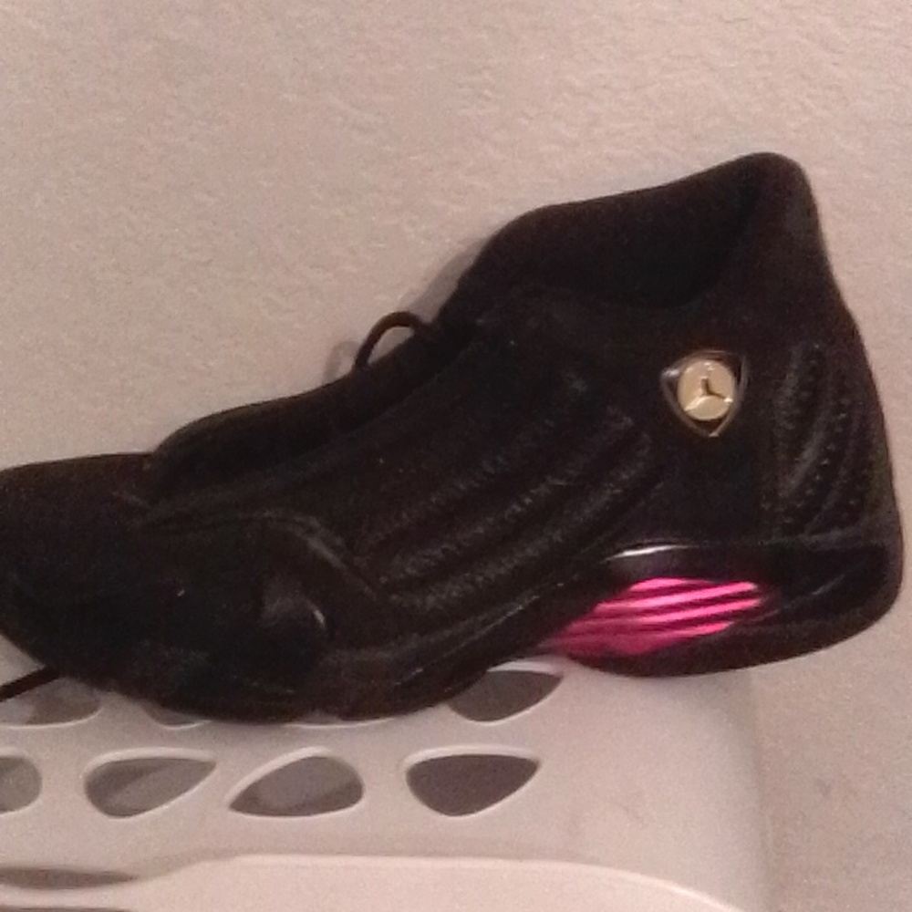 Jordans - Picture 3 of 8